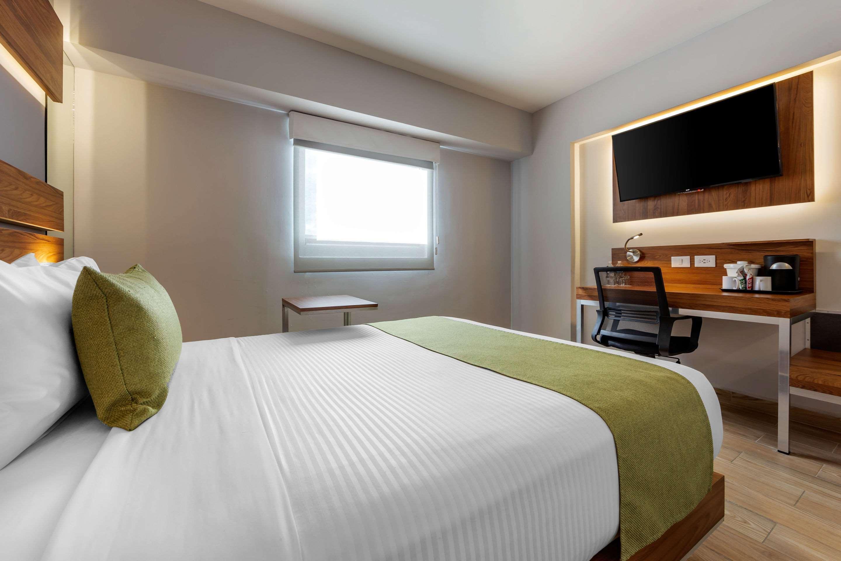 Sleep Inn Tijuana Eksteriør billede